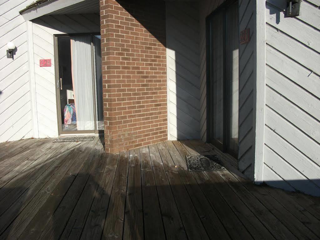 Knights Inn Mackinaw City Exterior foto